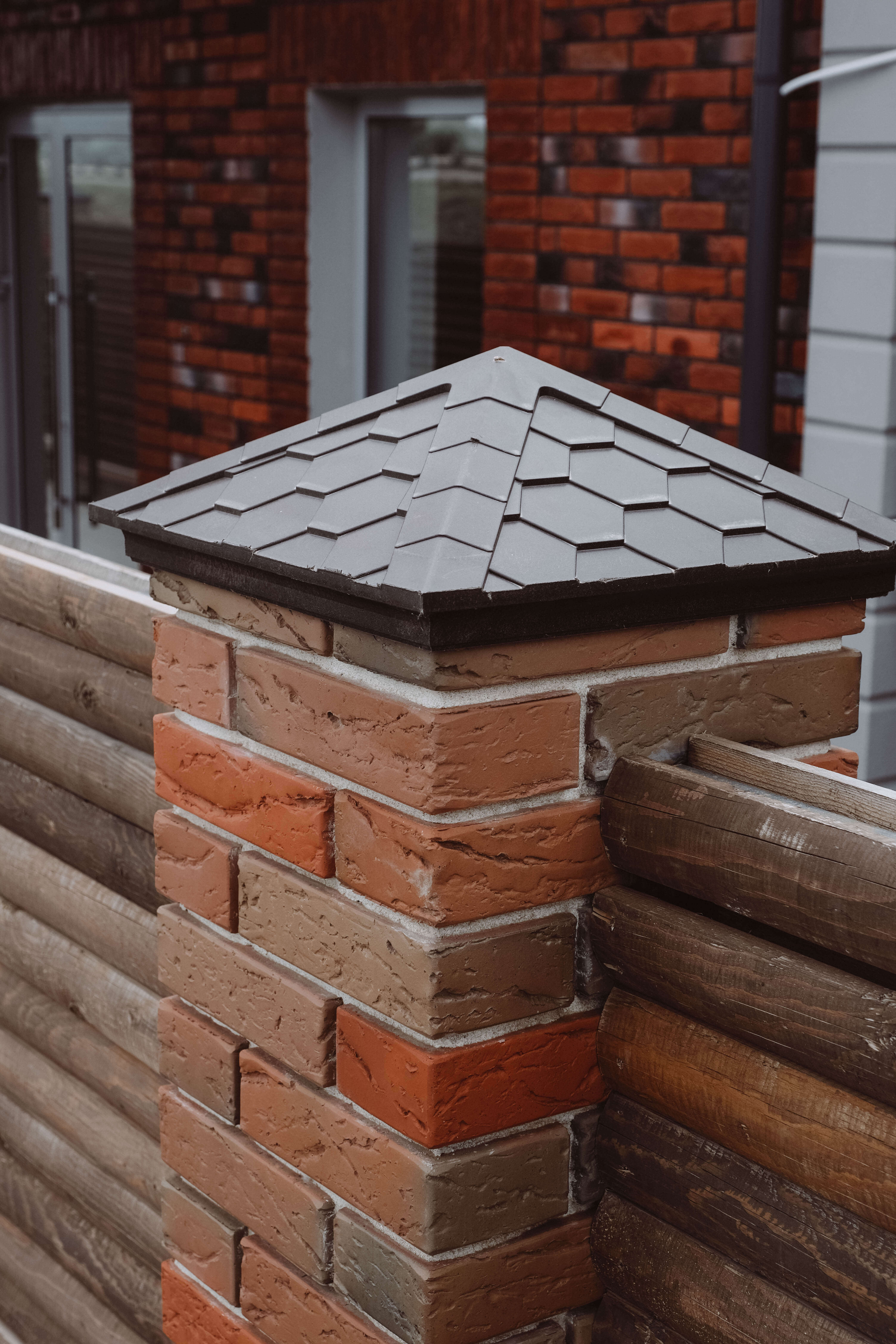 Колпак Zking Эверест Коричневый на столб 1.5х1.5 кирпича (390х390мм) в Барабинске фото