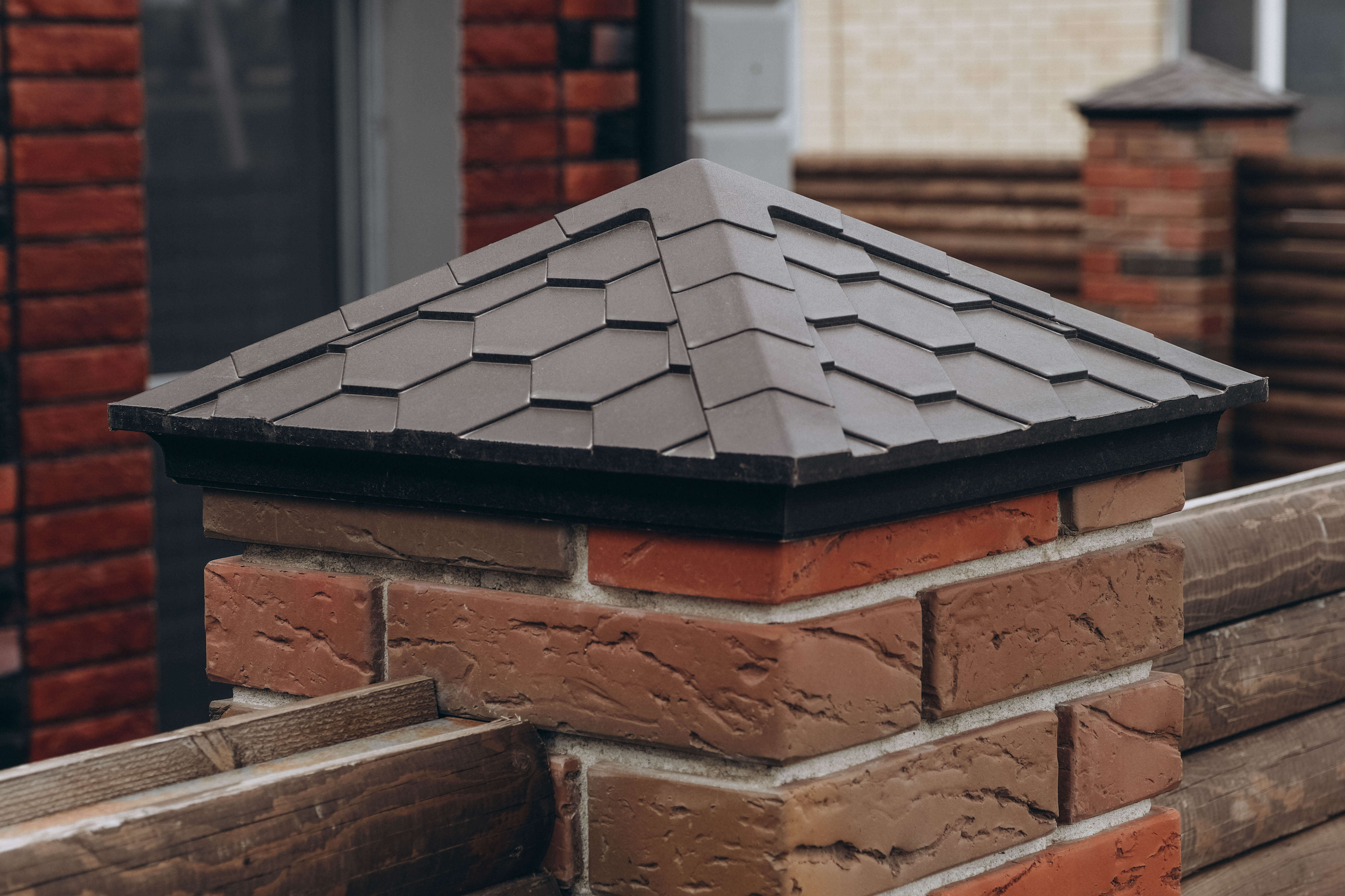 Колпак Zking Эверест Коричневый на столб 1.5х1.5 кирпича (390х390мм) в Барабинске фото